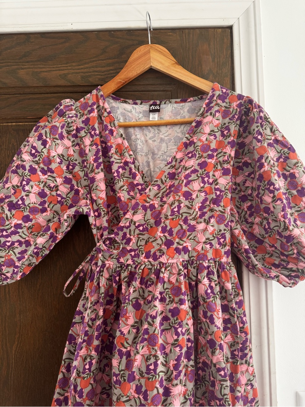 Women’s Fig Floral Puff-Sleeve Dress size Small - Picture 3 of 5